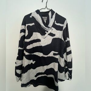 Creation XL Black & Gray Patterned Womens Sweater with Buttoned Cowl Neck